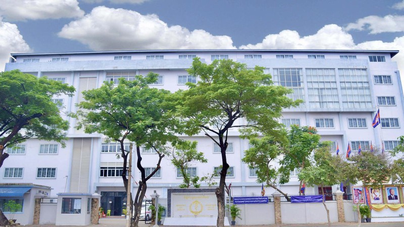 campuchia them 2 ca nhap canh mac covid-19 hinh 1