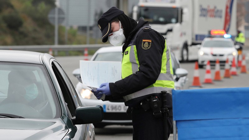 tay ban nha mo cua bien gioi voi khu vuc schengen tu ngay 21/6 hinh 1