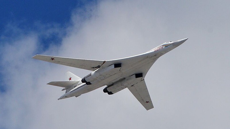 thien nga trang tu-160: may bay nem bom chien luoc "ba nhat" cua nga hinh 1