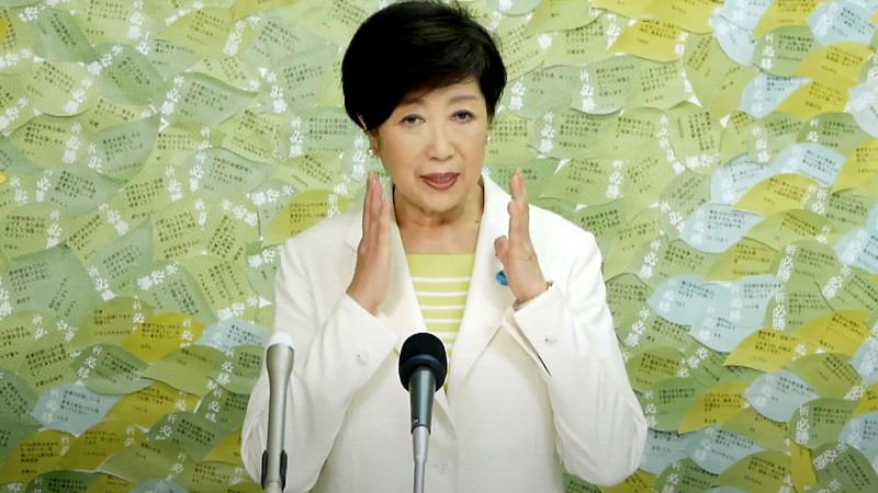 tai dac cu thong doc tokyo, ba yuriko koike quyet tam dap dich covid-19 hinh 1