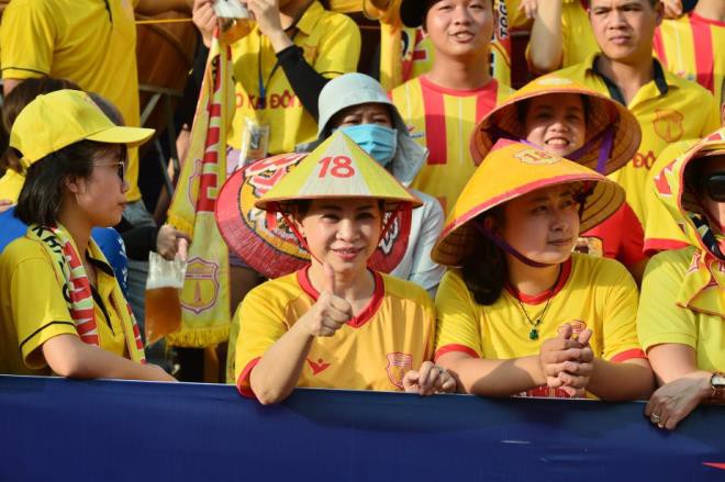 thien truong dong ky luc khi nam dinh da chung ket nguoc voi quang nam hinh 6