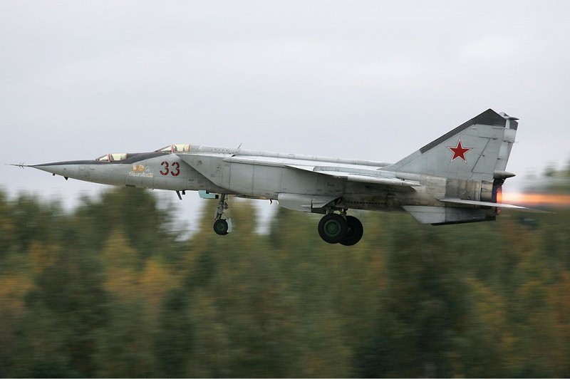 su that ve tiem kich mig-25 lien xo chuyen diet oanh tac co sieu thanh hinh 2
