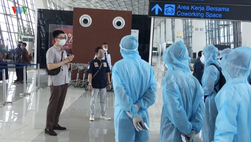 217 cong dan viet nam tai indonesia duoc dua ve nuoc dot 2 hinh 6