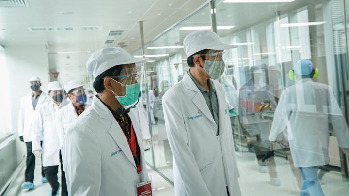 indonesia dat muc tieu tiem vaccine covid-19 cho toan dan dau nam 2021 hinh 1