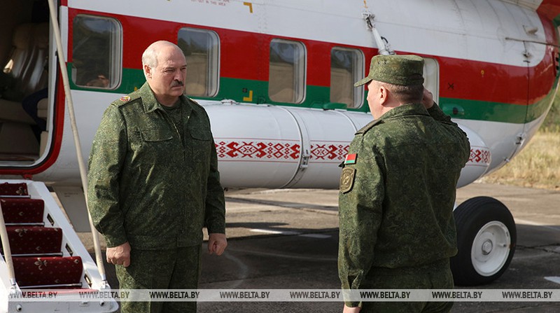 tong thong belarus lukashenko thi sat thao truong tai grodno hinh 1