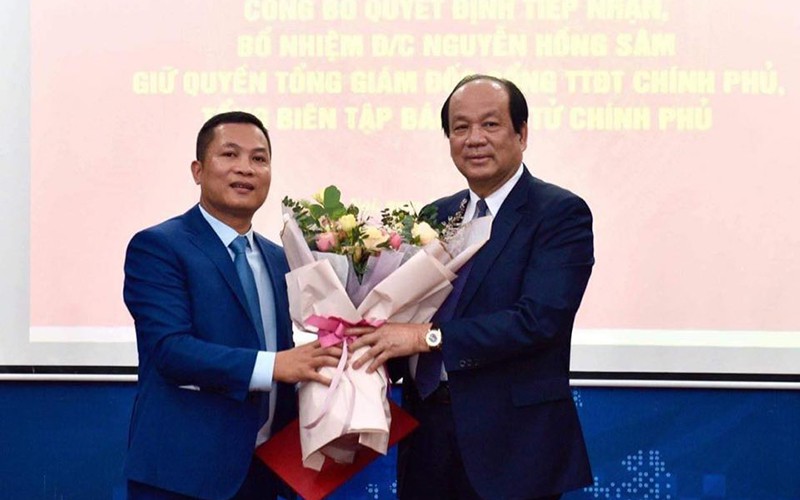 bo nhiem ong nguyen hong sam lam quyen tong giam doc cong ttdt chinh phu hinh 1