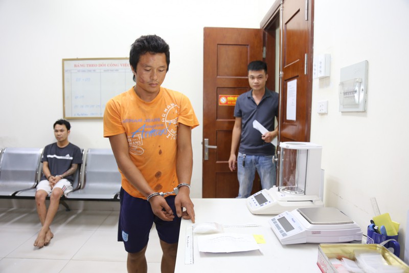 mot can bo cong an quang ninh bi dam thung bung khi truy bat toi pham ma tuy hinh 2