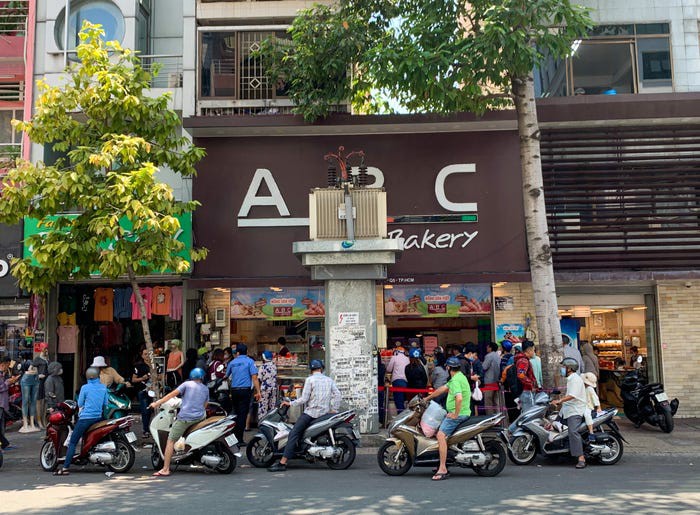 banh mi thanh long – su thich nghi cua viet nam voi covid-19 hinh 2