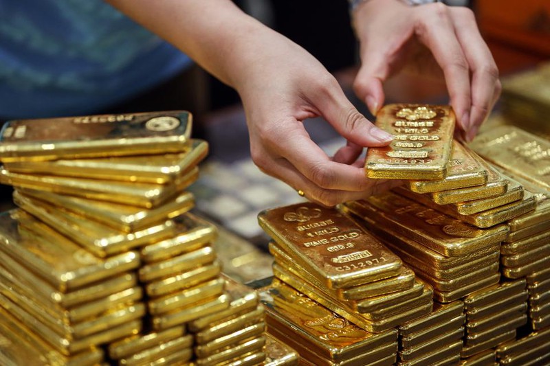 gia vang duoc ky vong tang, huong toi nguong 2.000 usd/oz hinh 2