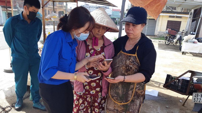 bluezone di duoc 2/3 "quang duong" truy vet toi uu voi dich covid-19 hinh 1