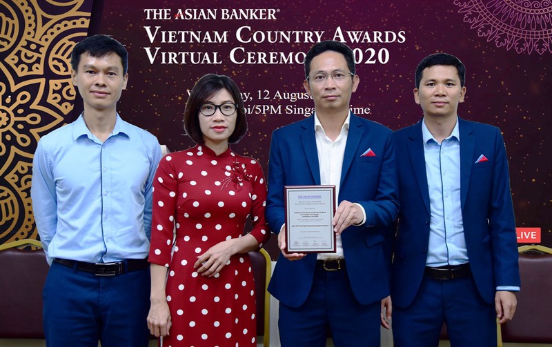 vietinbank - "trien khai nen tang api va ngan hang mo tot nhat" hinh 1