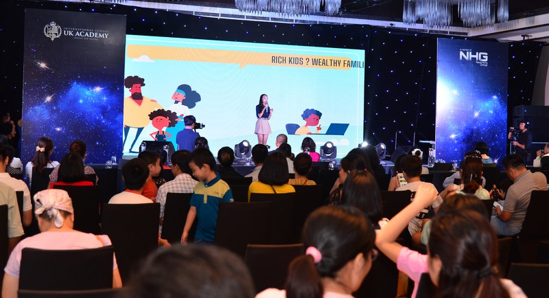 tro chuyen cung hoc sinh tai nang cua uk academy hinh 3