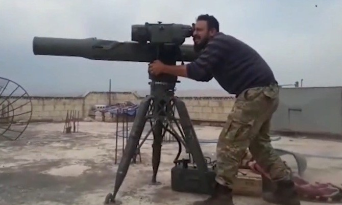 nga cao buoc my cung cap vu khi va dan duoc cho phien quan syria hinh 1