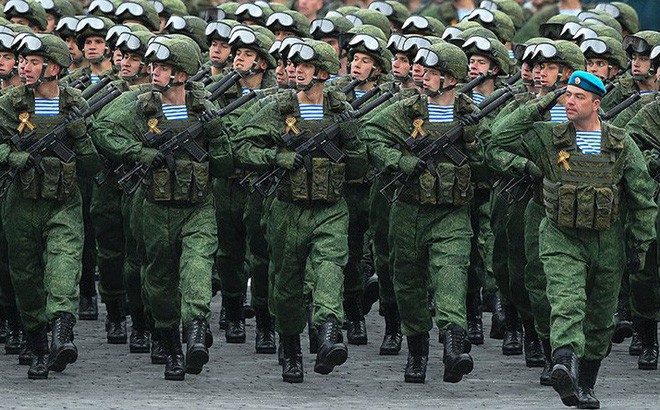 nga tiep tuc hien dai hoa quan doi va hai quan hinh 1