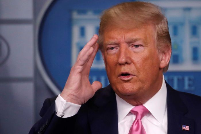 trump: chon khi nao mo cua nen kinh te la quyet dinh lon nhat doi toi hinh 1