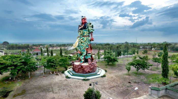 tuong than quan vu cao nhat dong nam a o indonesia bi sup do  hinh 1