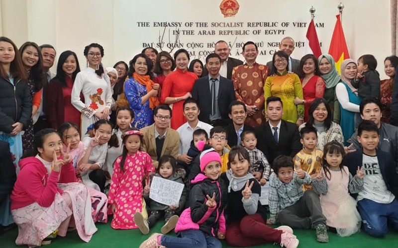 cong dong nguoi viet tai ai cap doan ket va huong ve que huong hinh 2