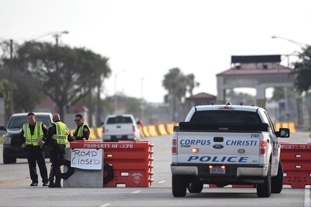 fbi: vu xa sung vao can cu hai quan my o texas lien quan toi khung bo hinh 1