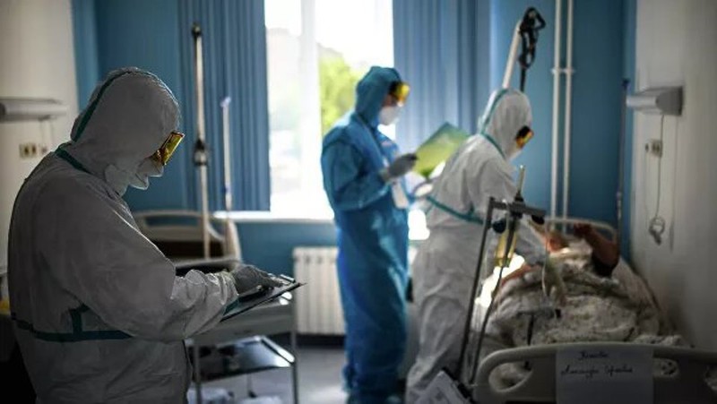 so ca mac virus sars-cov-2 tai nga da vuot qua 700.000 hinh 1
