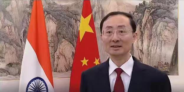 dai su trung quoc va australia tai an do khau chien vi bien dong hinh 1
