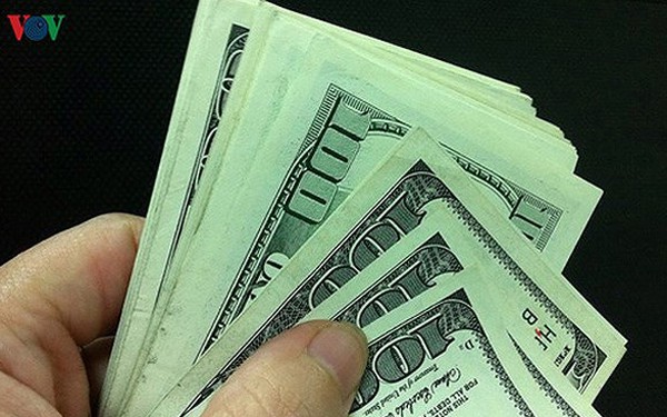 cac ngan hang thuong mai dong loat tang gia usd hinh 1