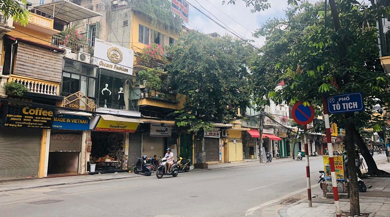 hang loat cua hang "cua dong, then cai" tren pho co ha noi von sam uat hinh 4