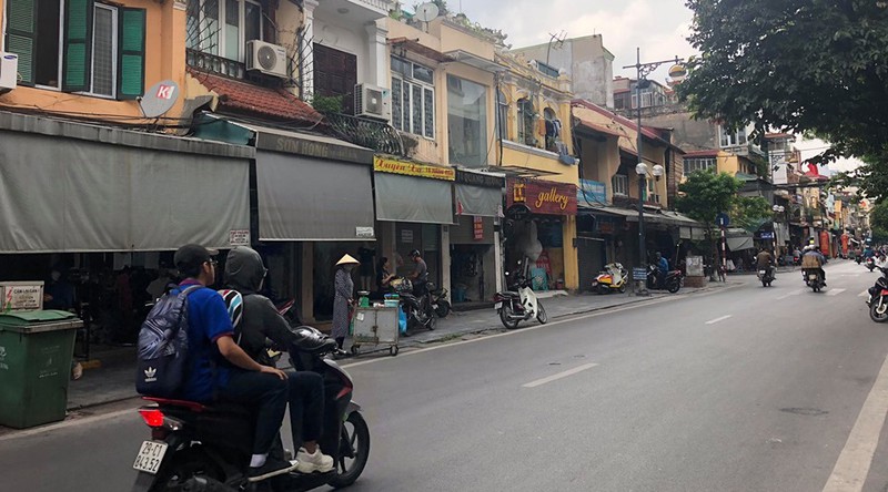 hang loat cua hang "cua dong, then cai" tren pho co ha noi von sam uat hinh 10