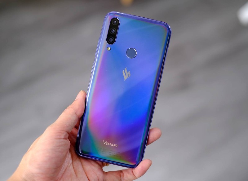 diem danh nhung smartphone dung on voi gia binh dan, duoi 3 trieu dong hinh 7
