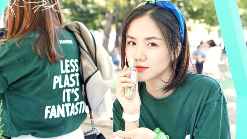 hoa hau do my linh va phuong ly do ve tre trung, xinh dep tai han quoc hinh 7