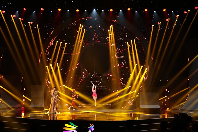 thanh lam, hong nhung, ha tran hoa giong o "chao 2020" hinh 4
