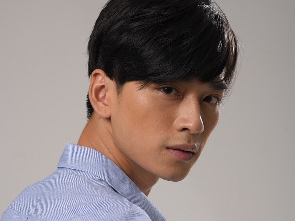 tran nghia: toi giau cam xuc, song noi tam giong ngan "mat biec" hinh 2