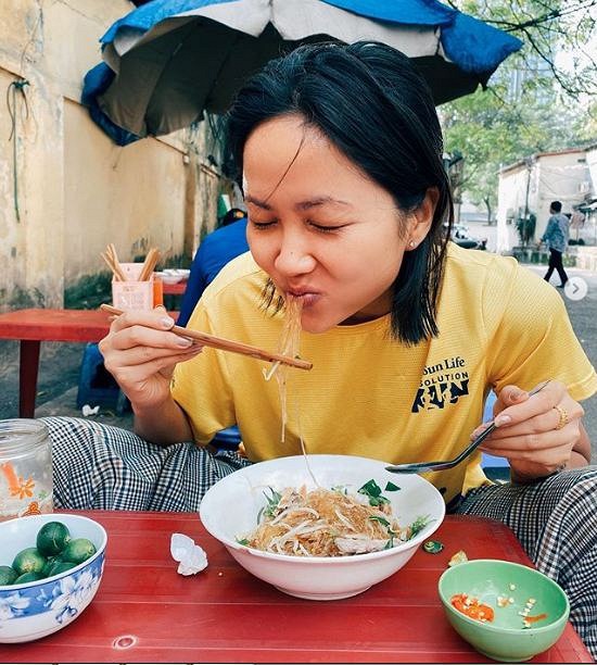 chuyen showbiz: nam em dap tra khi bi gay han va to "giat chong" hinh 5