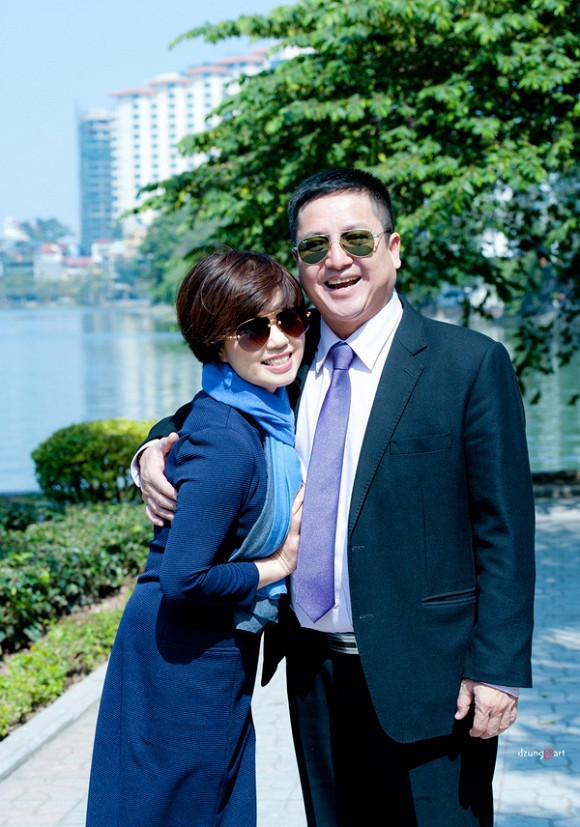 chuyen showbiz: ho ngoc ha phot lo khi bi ban be noi la "dien" hinh 4