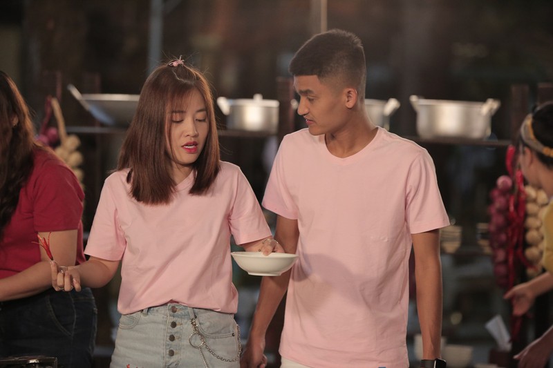 mac van khoa hai huoc chia se ly do khen puka "vua xinh vua ham an"  hinh 1