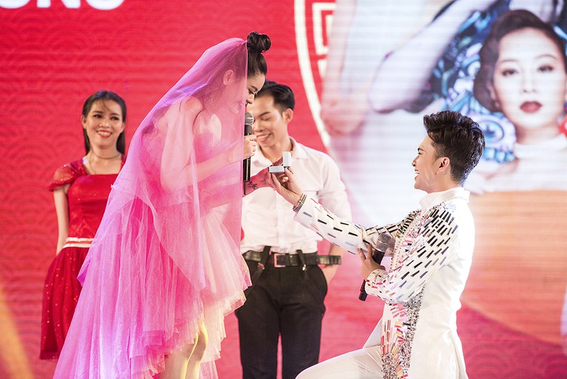truong quynh anh ngo ngang vi duoc nam cuong cau hon hinh 2