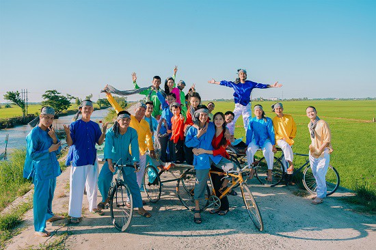 chuyen showbiz: truong quynh anh bat ngo duoc cau hon sau khi ly hon hinh 4