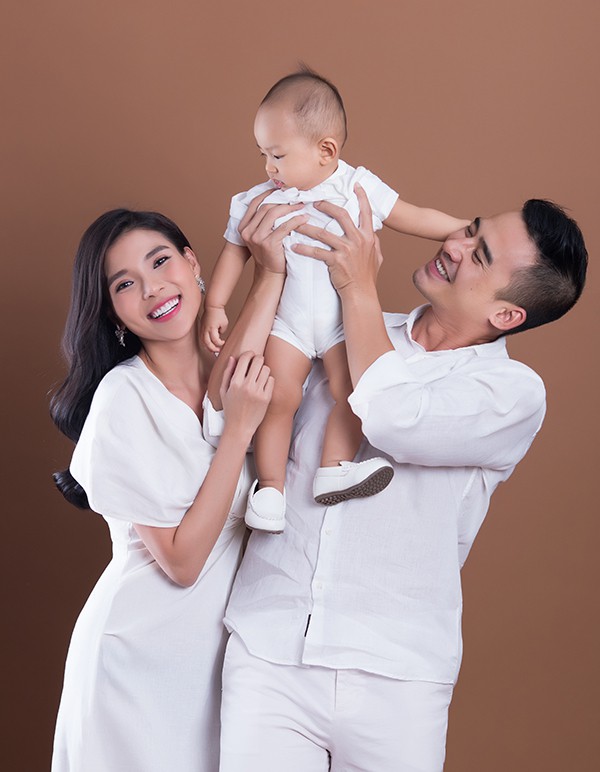 minh hang, quynh anh shyn hao hung chia se du dinh don tet canh ty hinh 4