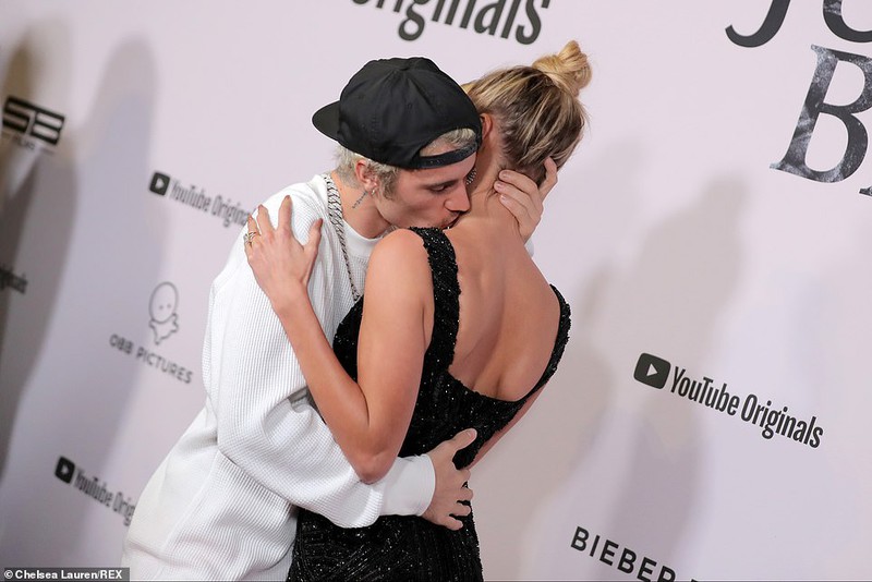 justin bieber ngot ngao hon vo xinh dep trong buoi ra mat phim tai lieu hinh 4