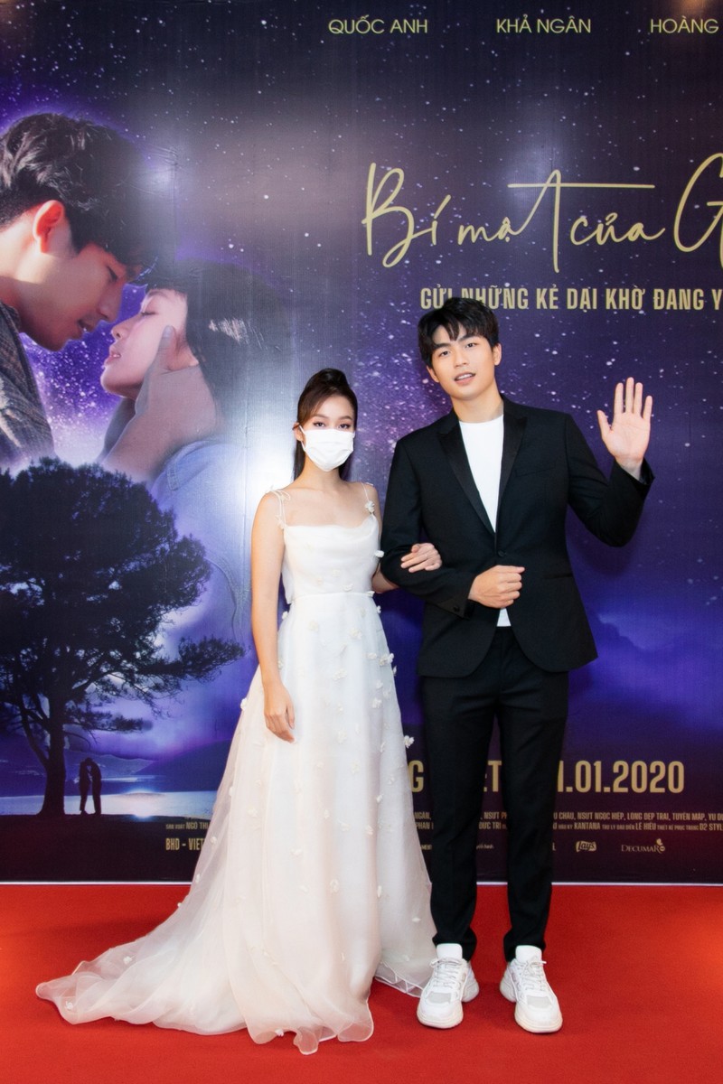 kha ngan len do long lay, van deo khau trang o tham do "bi mat cua gio" hinh 1