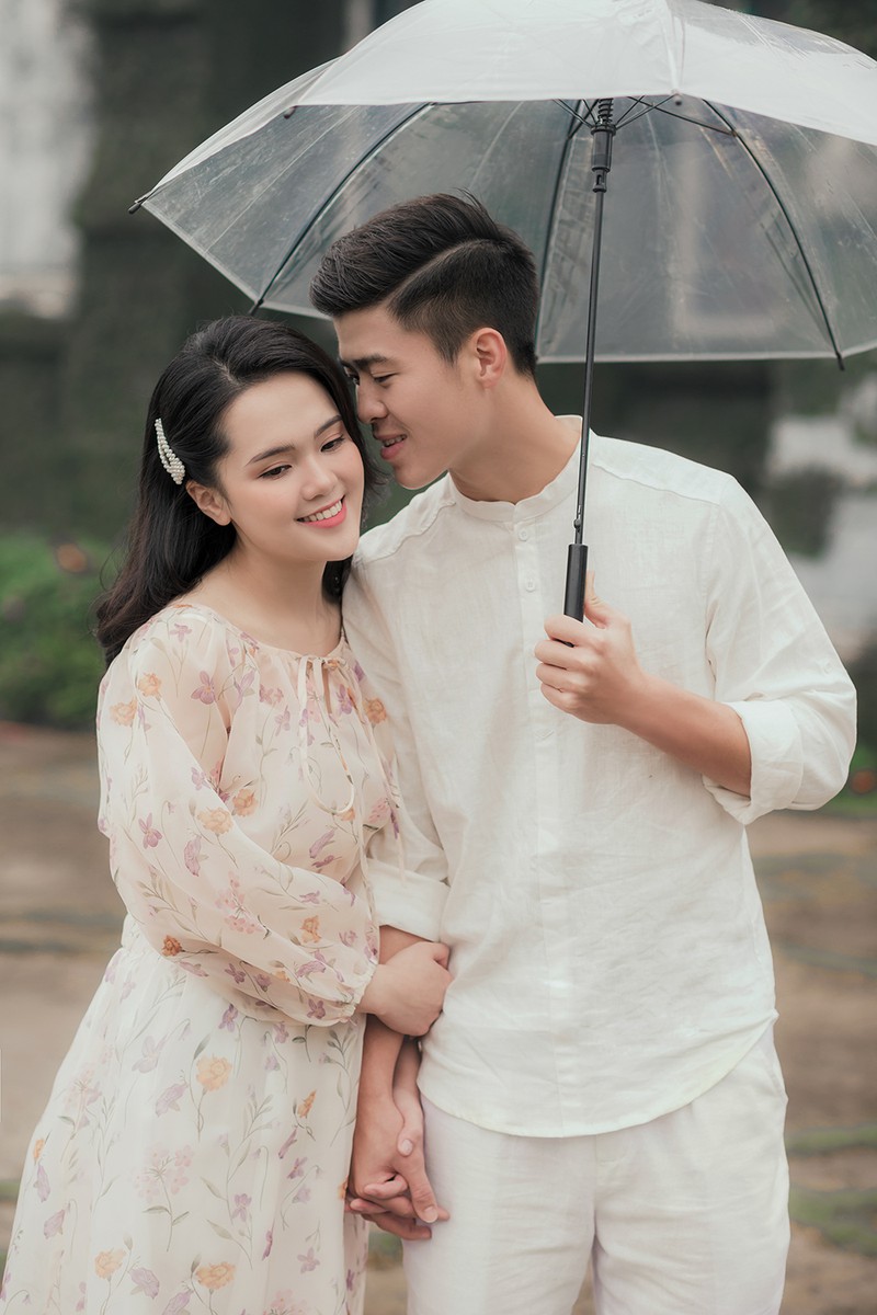 mac dich corona, duy manh va quynh anh tung anh cuoi dep lang man hinh 2