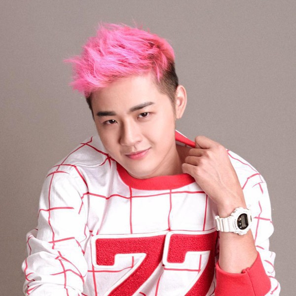 chuyen showbiz: ha ho duoc ban trai tang nhan kim cuong dip valentine hinh 7