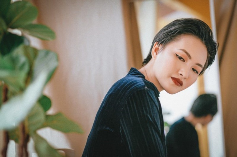 nguyen ha tai xuat ngay valentine voi "cho ngay loi hua no hoa"  ​ hinh 2