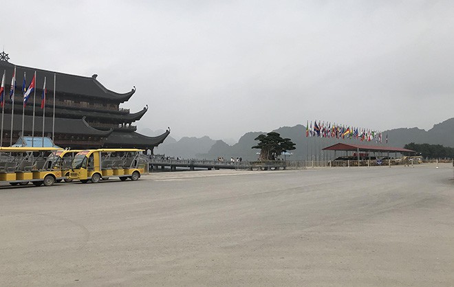 chua tam chuc vang ve boi dich covid-19 hinh 1