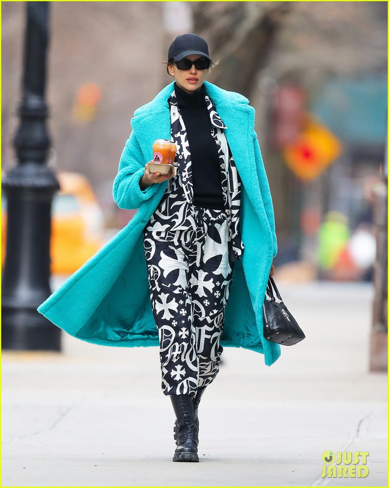 irina shayk dep hut mat khi ra pho trong tiet troi gia lanh hinh 5