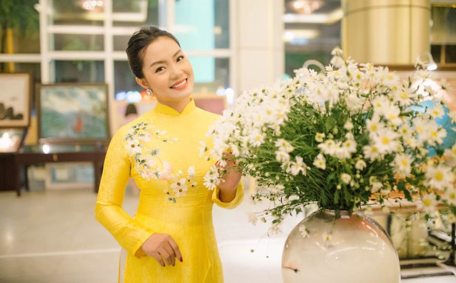 cuoc song cua ngoc anh sau khi sinh con thu 2 cho nguoi tinh kem tuoi hinh 1