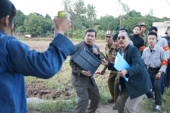co gai nha nguoi ta va thoi vang bong cua phim de tai nong thon hinh 1