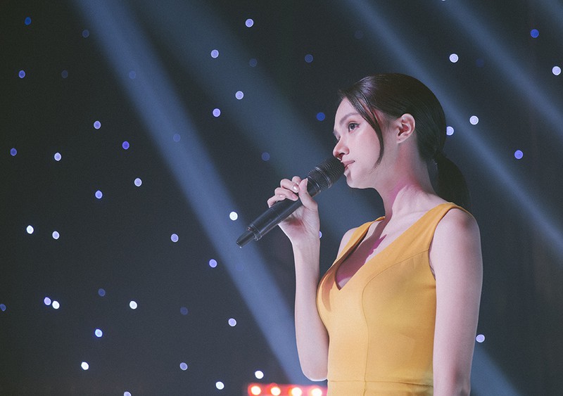 "soi" dien xuat cua huong giang trong "sac dep doi tra" hinh 2