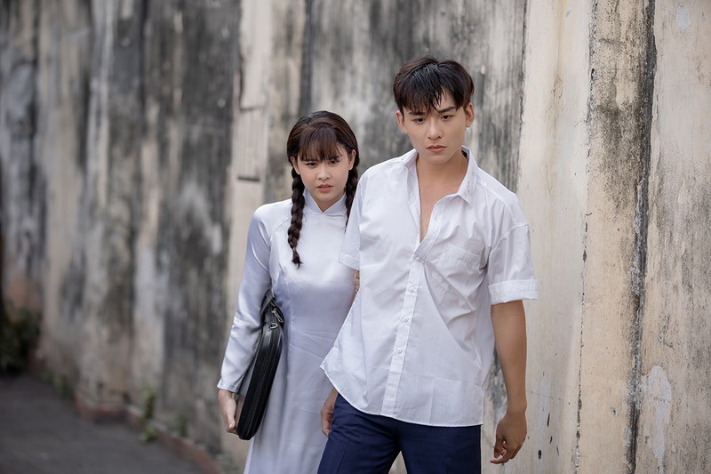 sau song gio, truong quynh anh ke ve tinh yeu buon trong mv moi hinh 1
