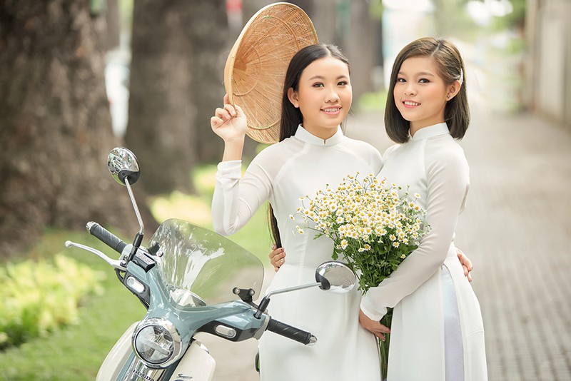 các con gái nuôi của phi nhung càng lớn càng hát hay, xinh đẹp hình 4 cac con gai nuoi cua phi nhung cang lon cang hat hay, xinh dep hinh 4