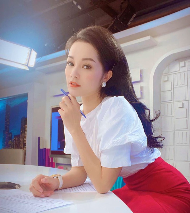 su that cuoc song giau sang cua minh huong 'nhat ky vang anh' hinh 2
